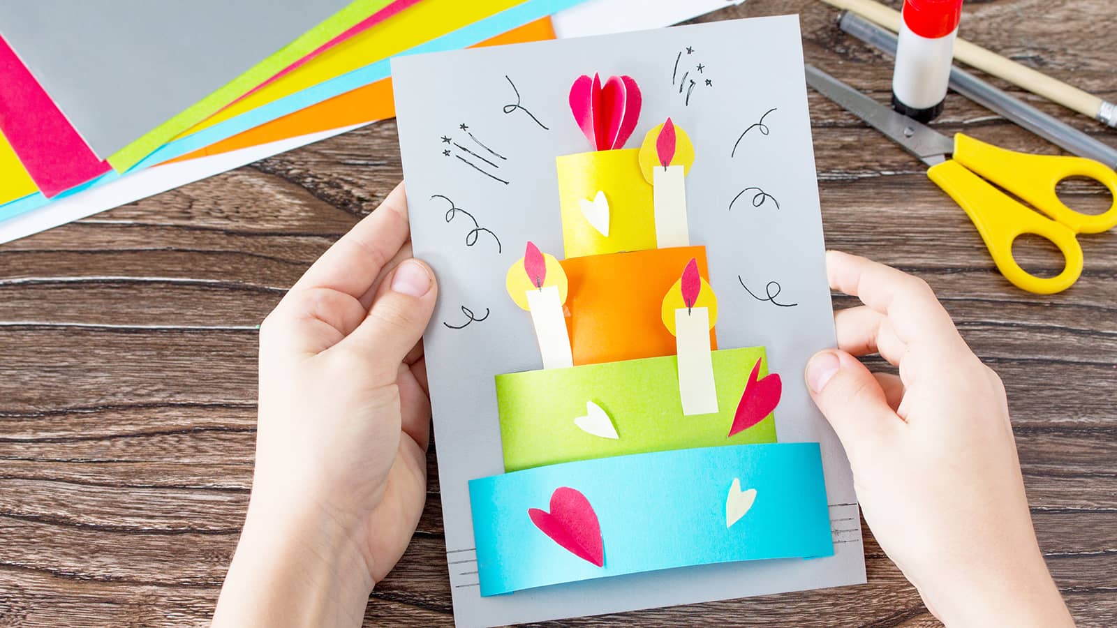 保育士必見！思いが伝わる誕生日カードの書き方とポイント | たまご 