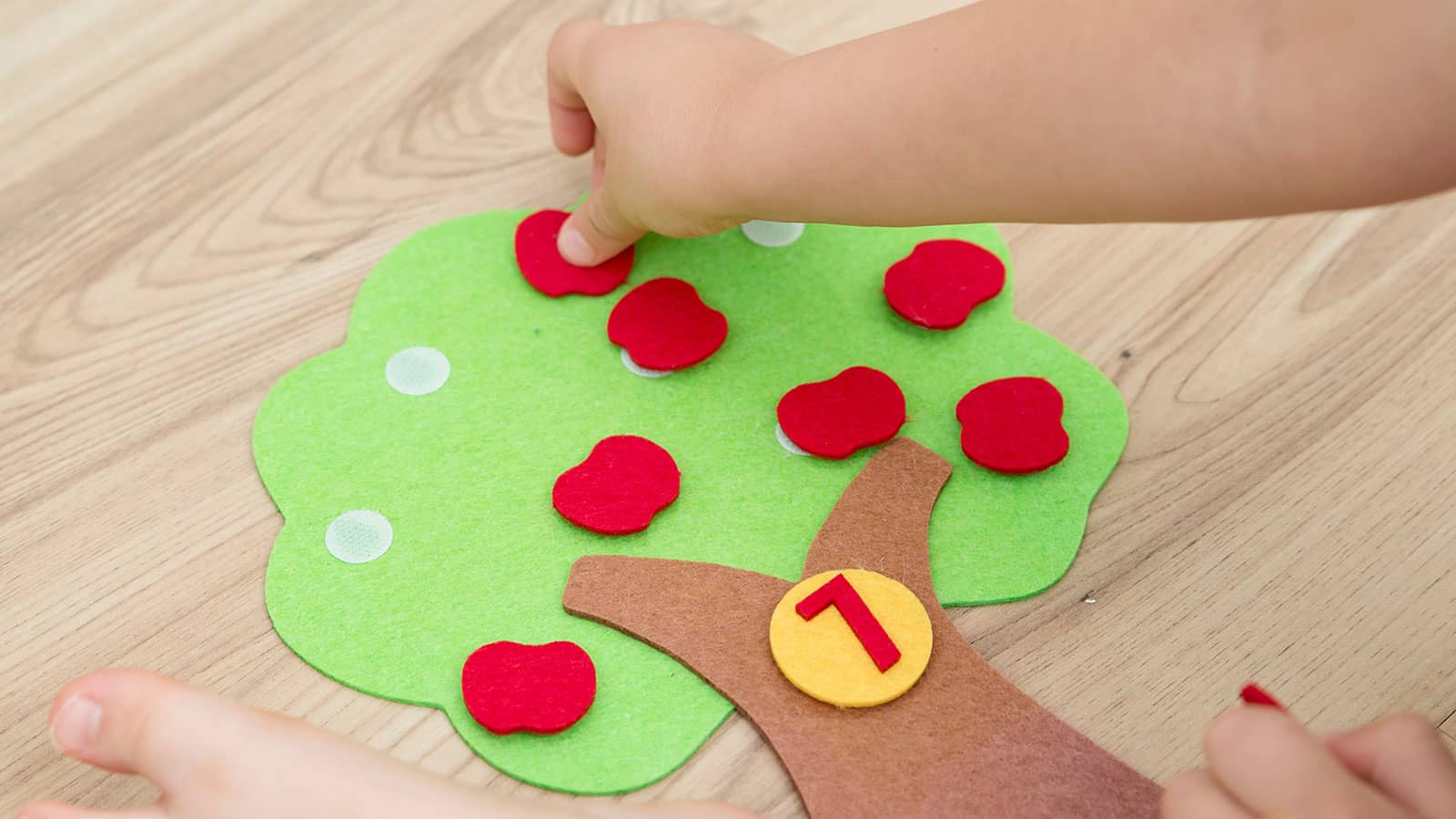 2 歳児 手作り おもちゃ