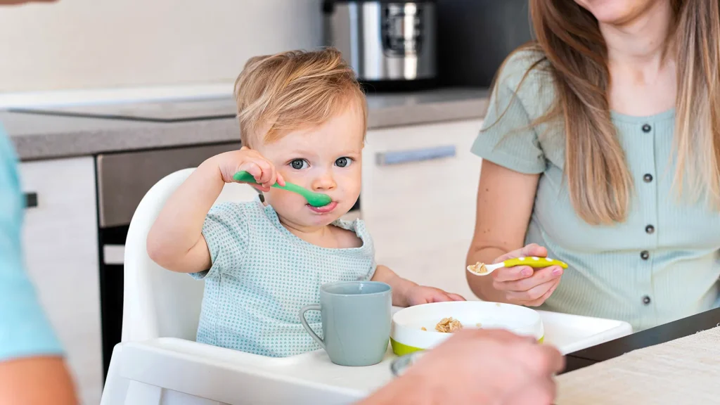 6ヶ月から始める離乳食の与え方とは？おすすめスケジュールから拒否反応があるときの対処法まで徹底解説