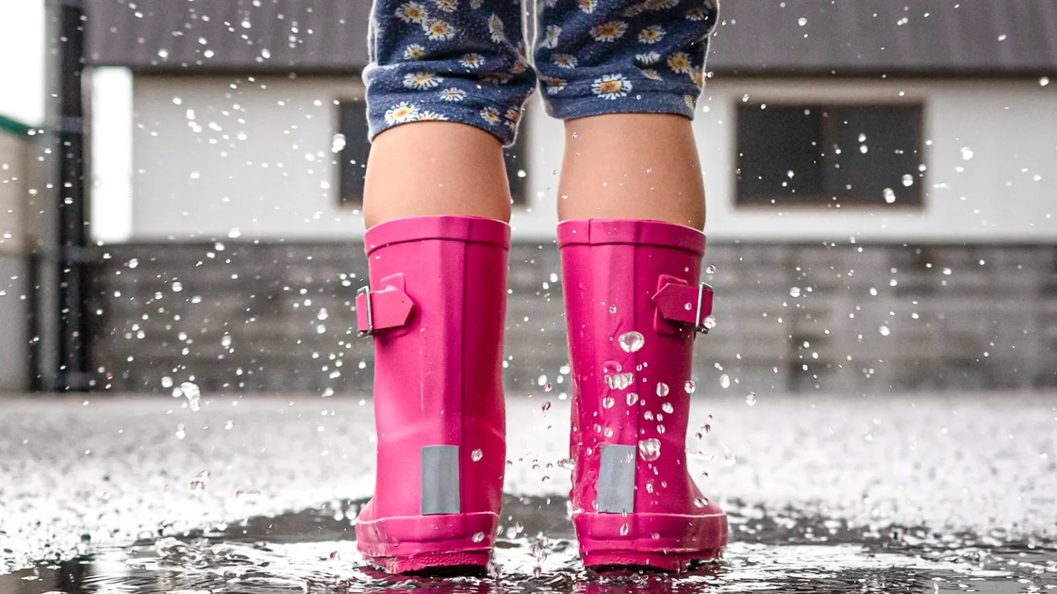 1歳〜5歳の雨の日あそび完全ガイド｜年齢別おすすめ室内遊び16選